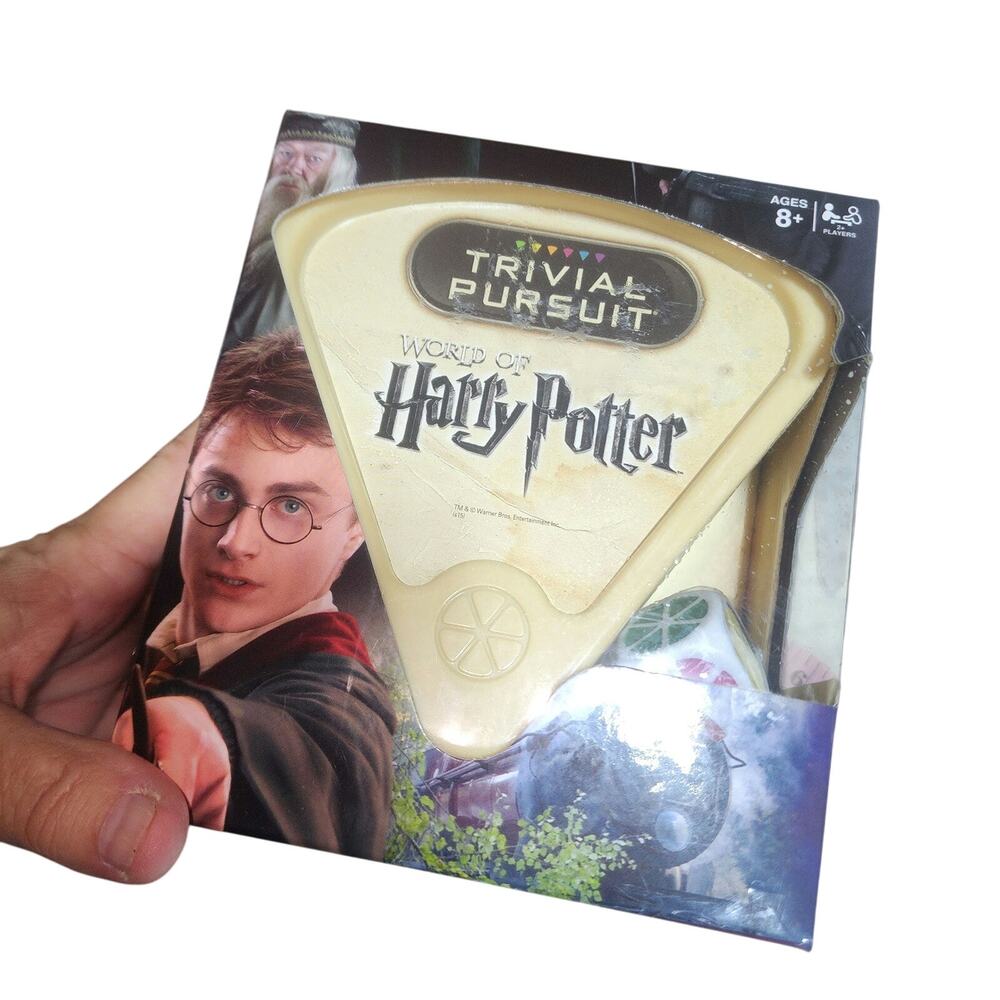 VINTAGE HARRY POTTER HASBRO EUC TRIVIAL PURSUIT GAME 1